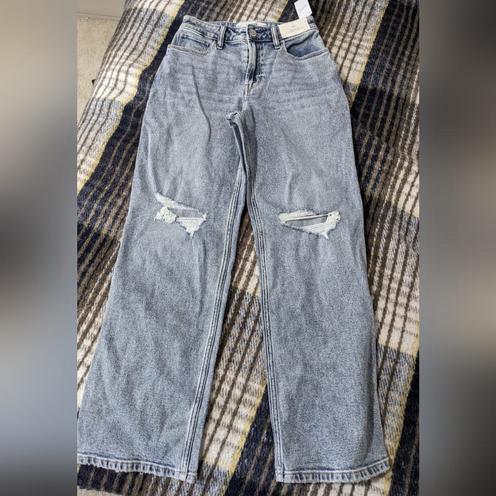 Hollister Distressed Women Jeans Size 0 Short Nwt